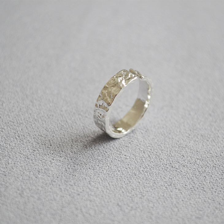 Mens Type 004 Crumpled Ring  |  Jewellery Accessories Jewellery